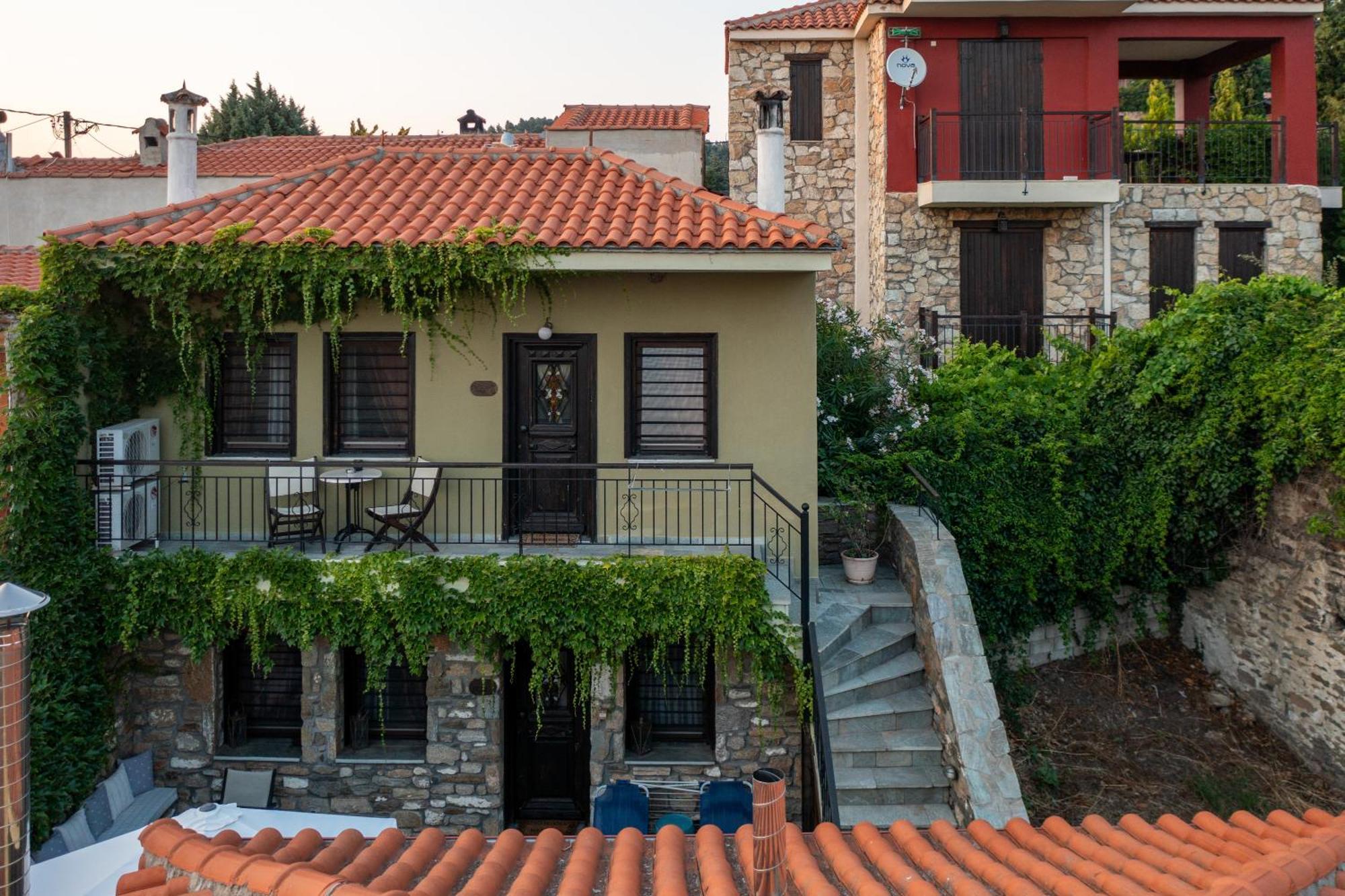 Oreiades Guesthouse Parthenón Exteriör bild