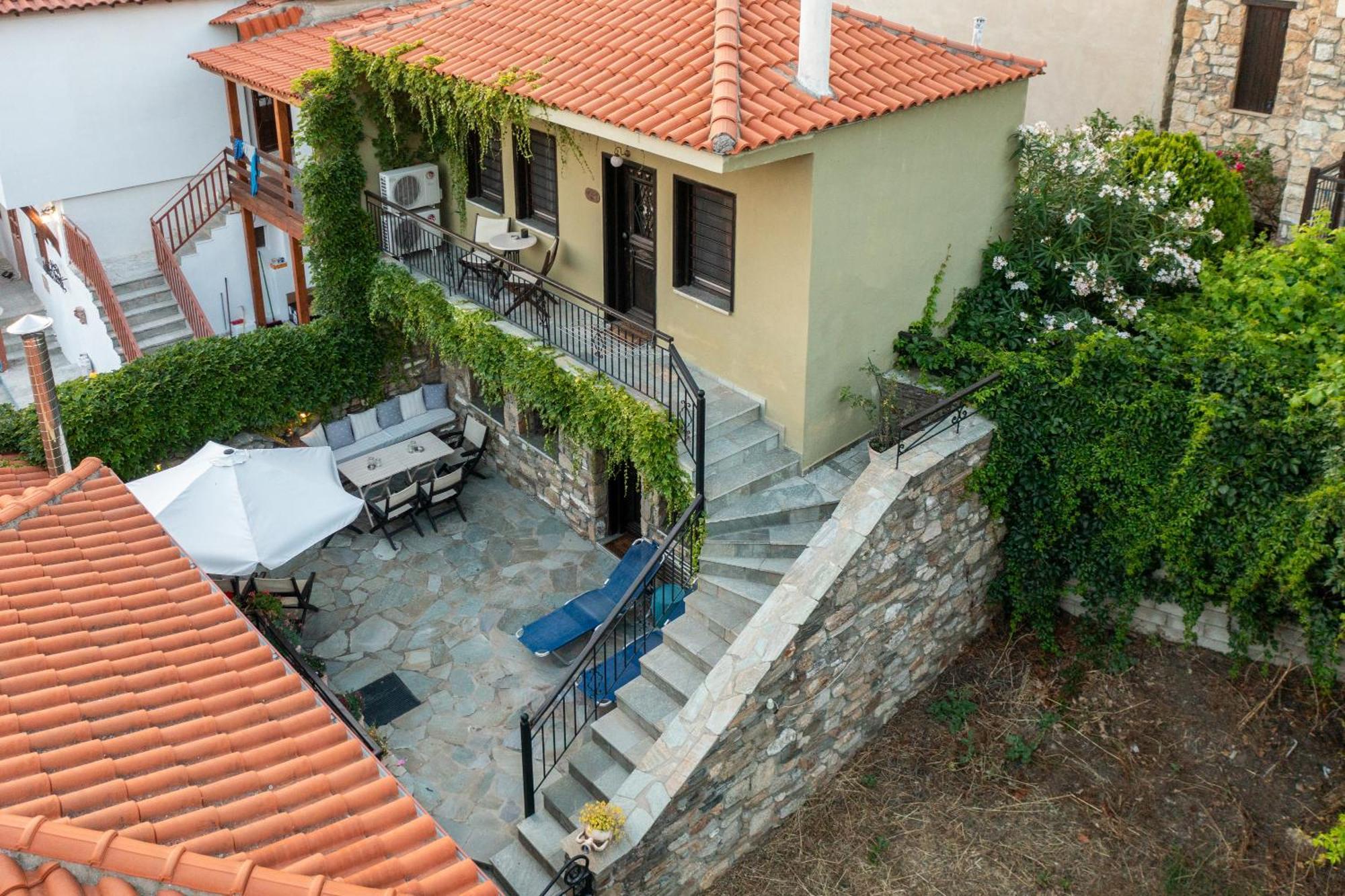 Oreiades Guesthouse Parthenón Exteriör bild